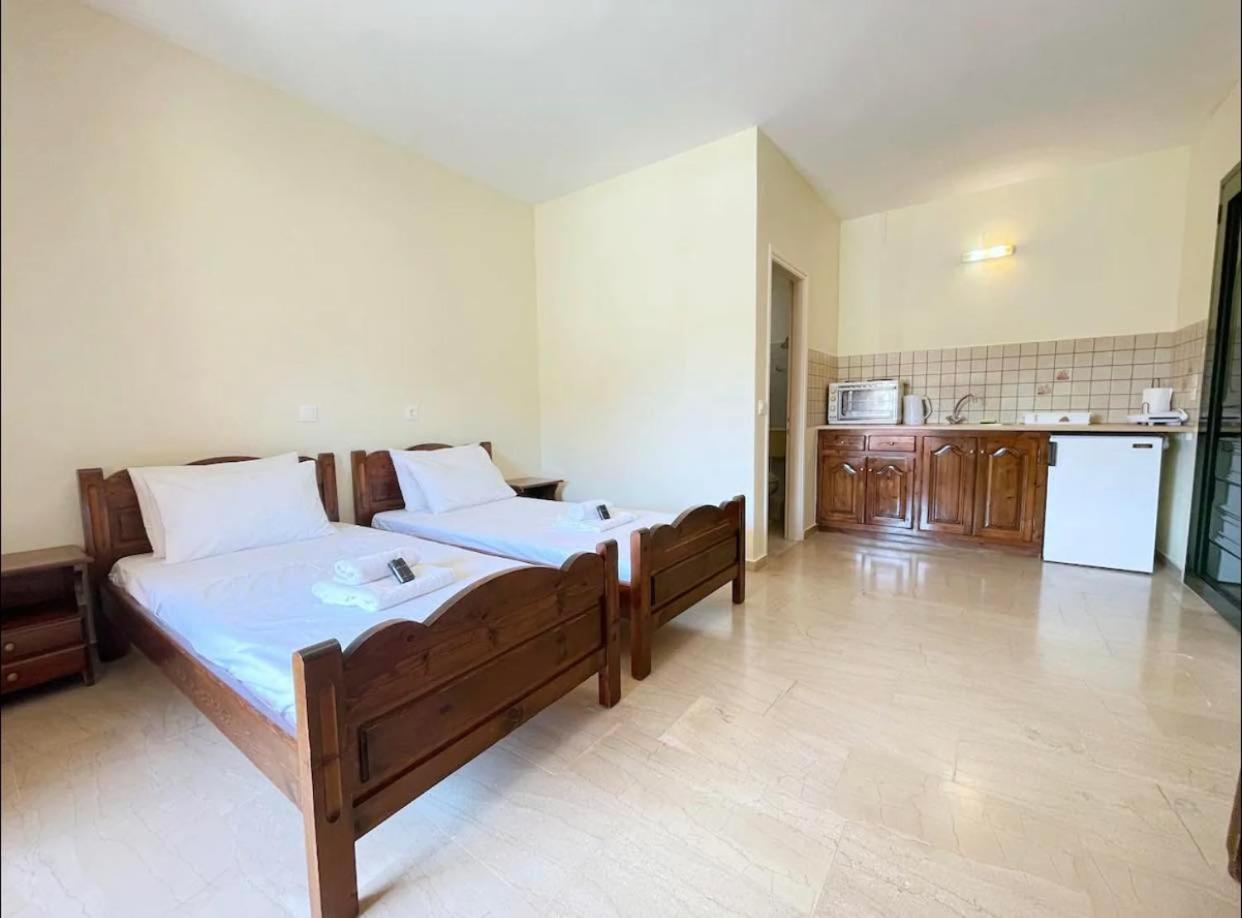 Exclusive Alexandra Apartments Pensiune